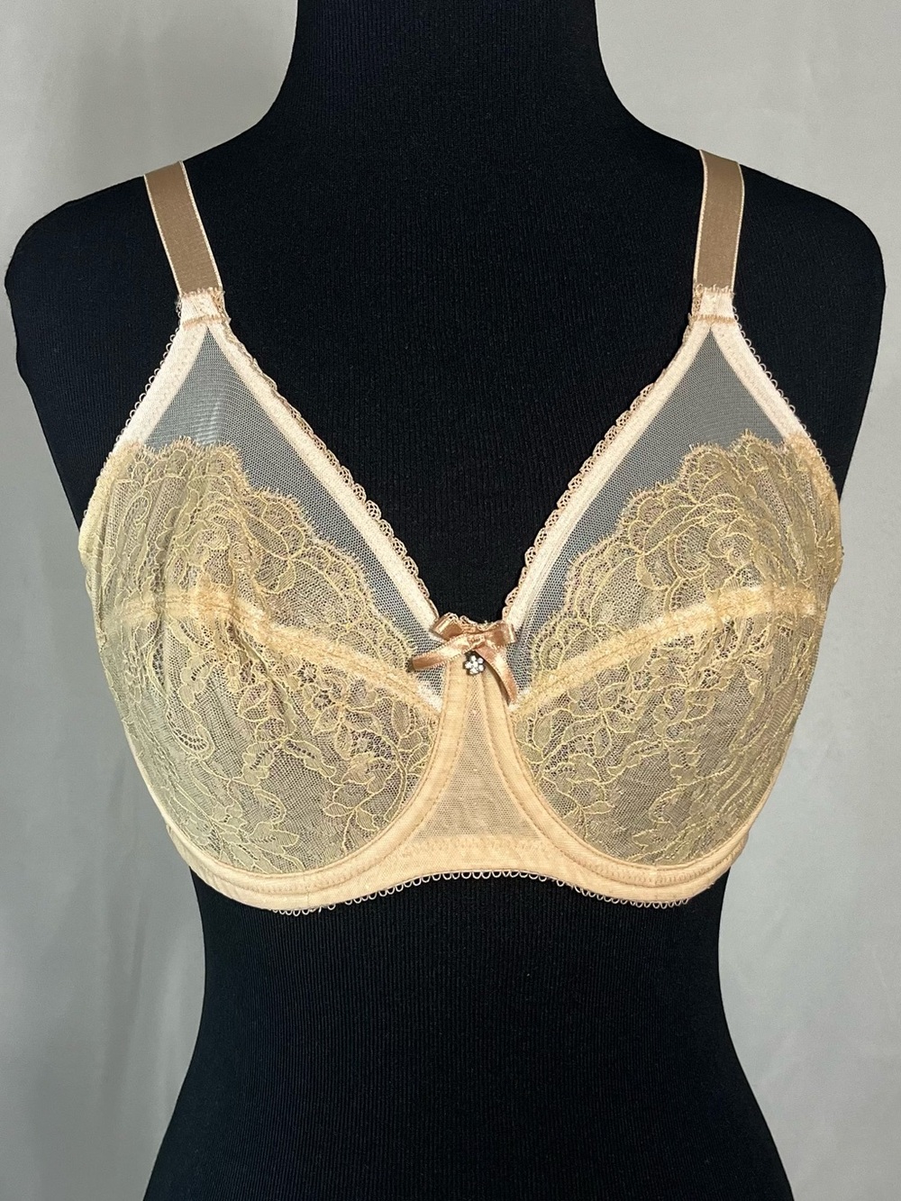 Wacoal Retro Chic Full Figure Bra “Toast” Size 34D Style 855186 UW Unlined